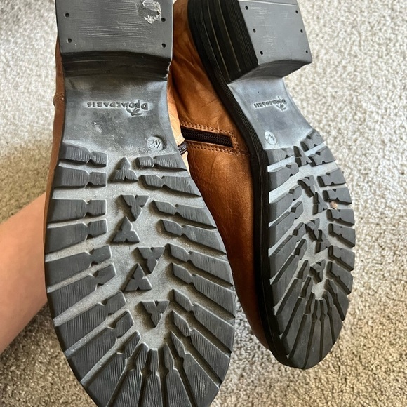 Dromedaris Kelyn Boot Women's Size 42 Tan Leather Lug Sole Bootie Side Zip - Picture 4 of 5